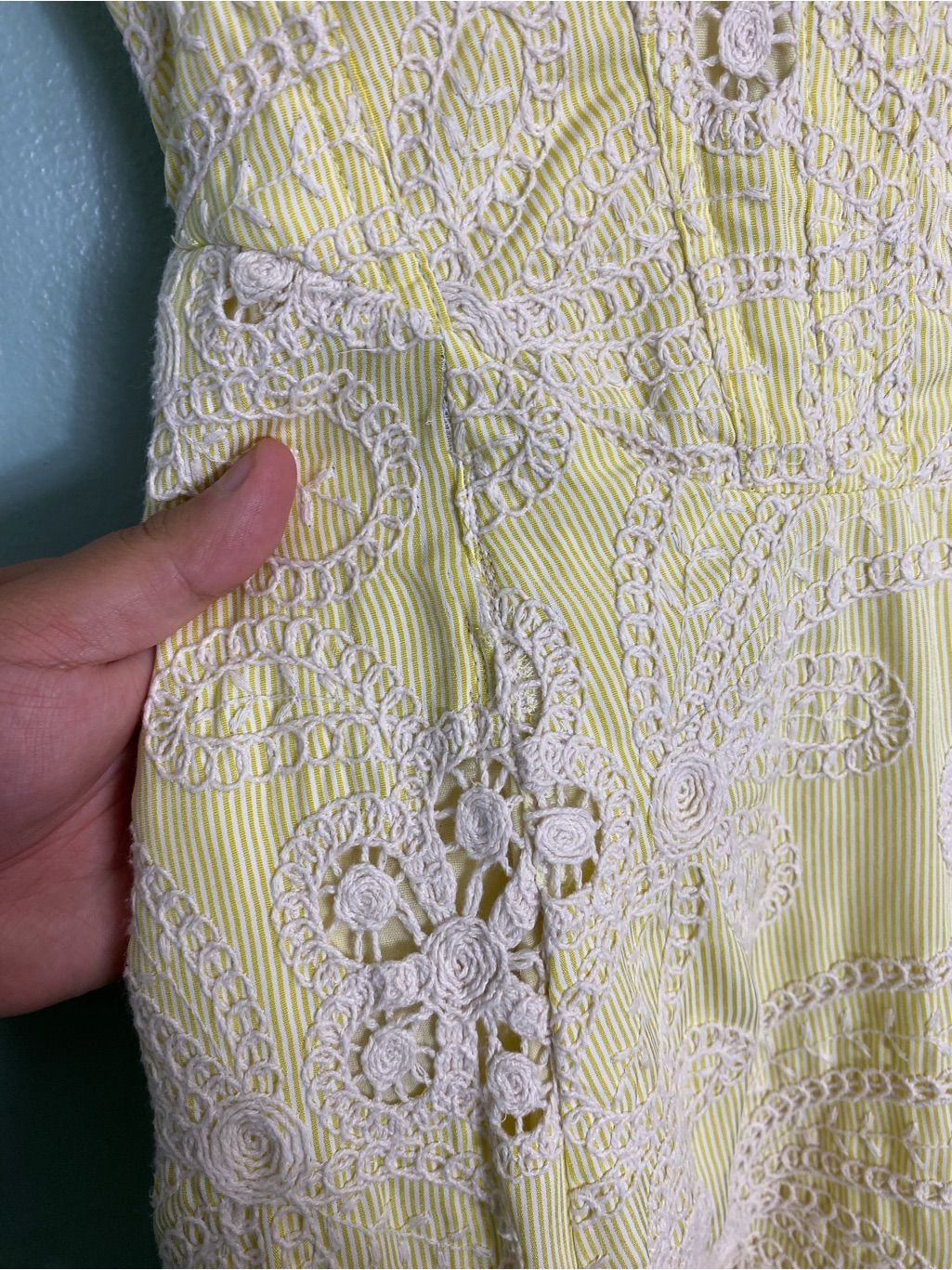Bardot Lilah Corset Midi Dress Yellow Daisy Floral Embroidered Size 4 — image 4 of 8